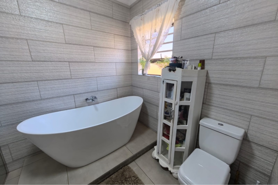 3 Bedroom Property for Sale in Hillcrest Northern Cape